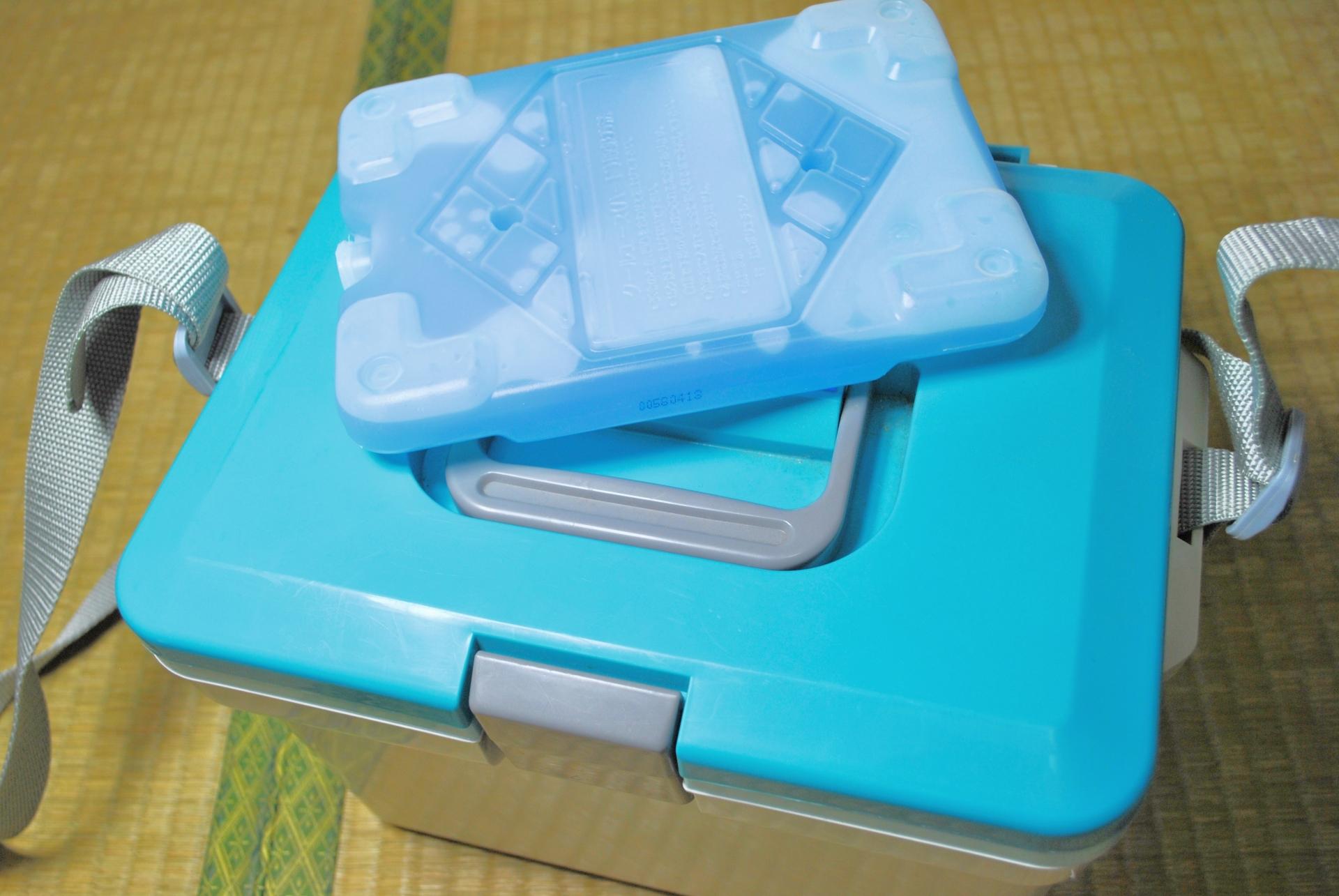 釣りクーラーボックス